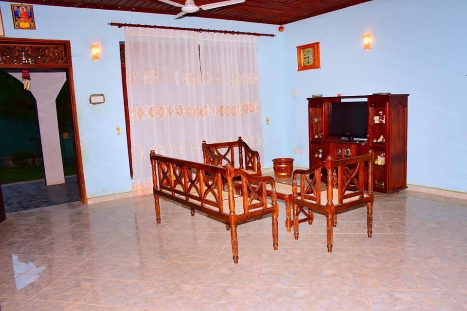 Gold Coast Resort Weligama Exterior photo